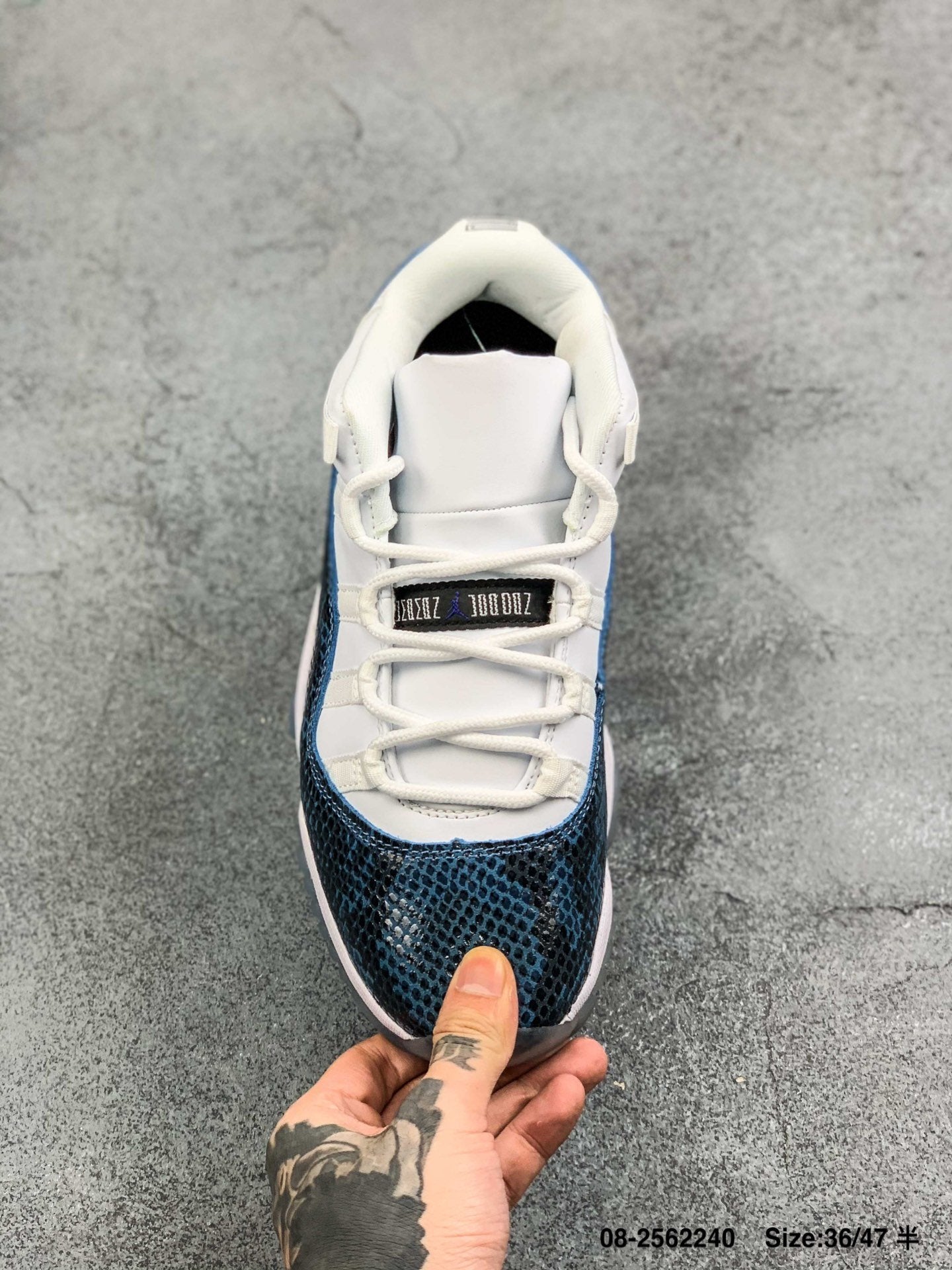 Air Jordan 11 Low