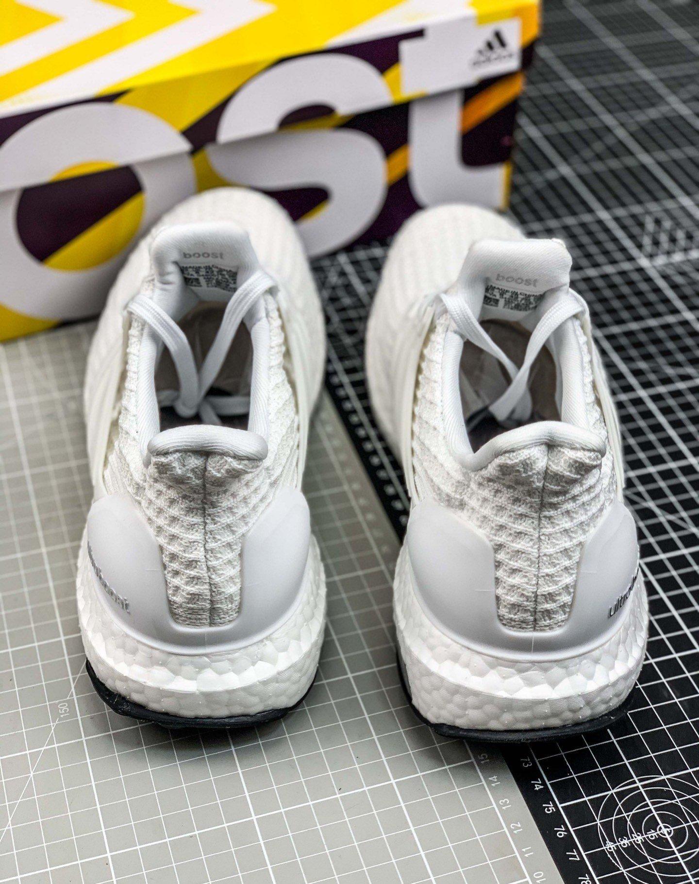 Ultra Boost 40