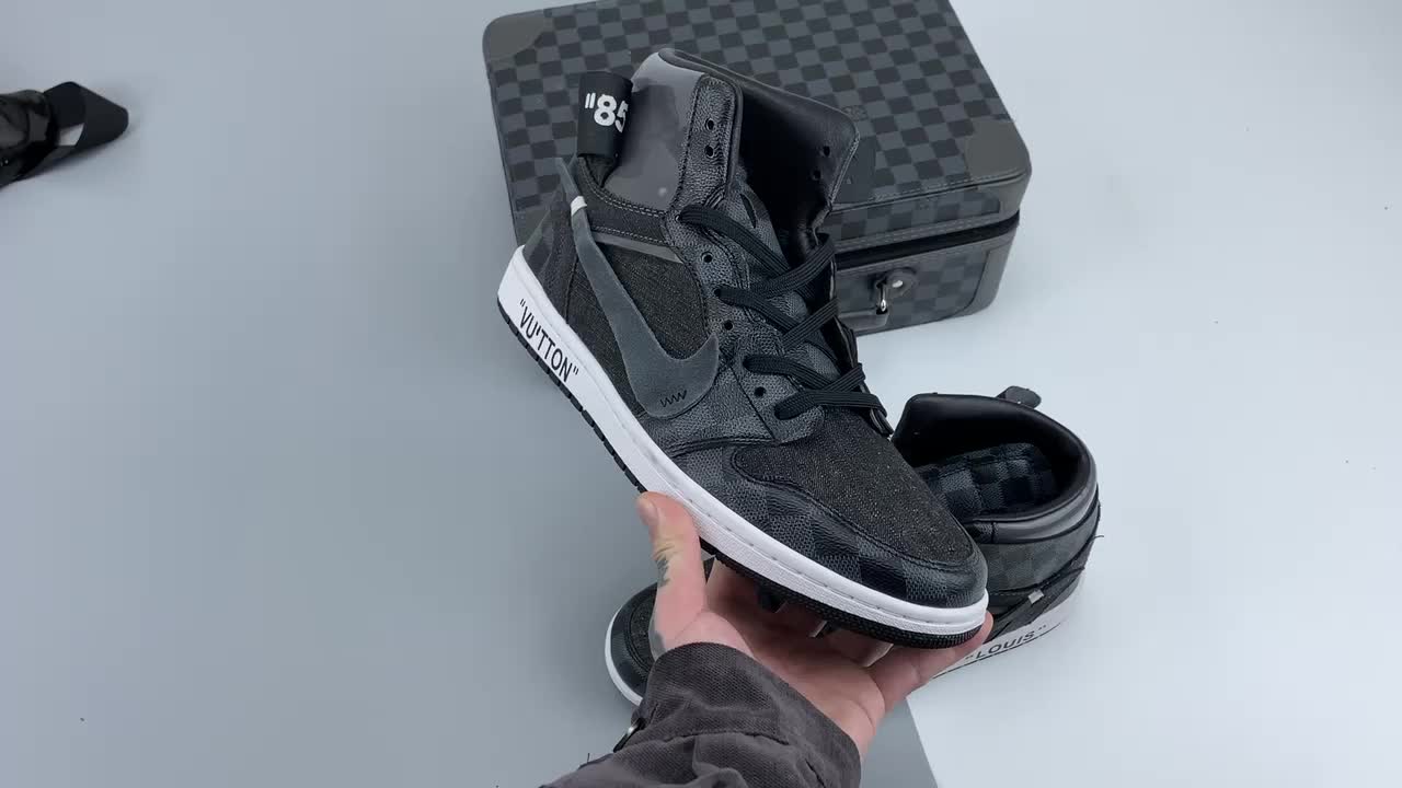 Air Jordan 1 High Lv