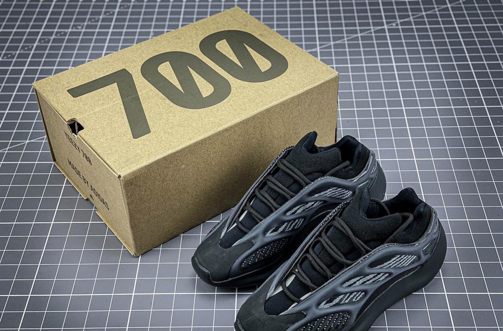 Yeezy 700 V3 36-46