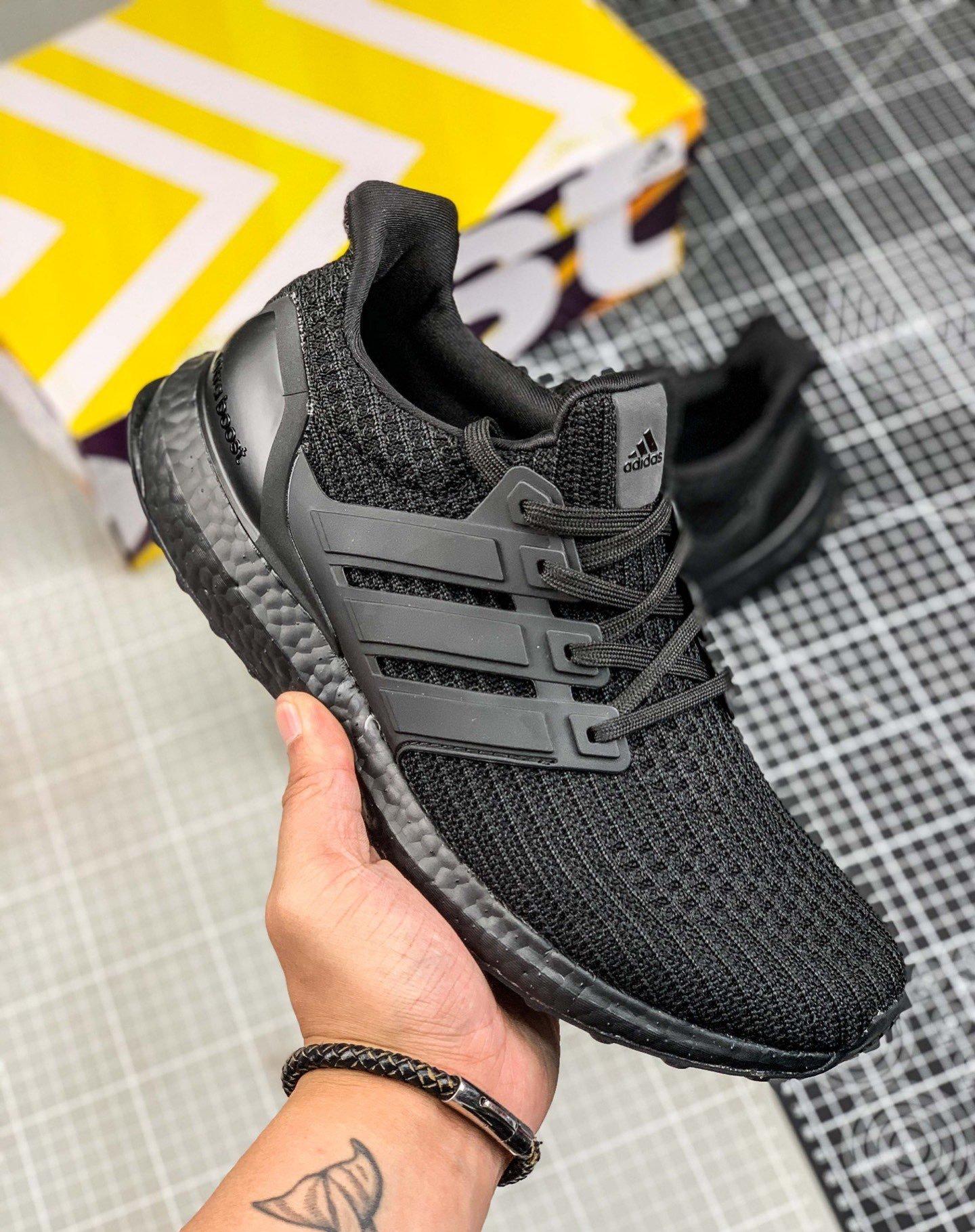 Ultra Boost 40