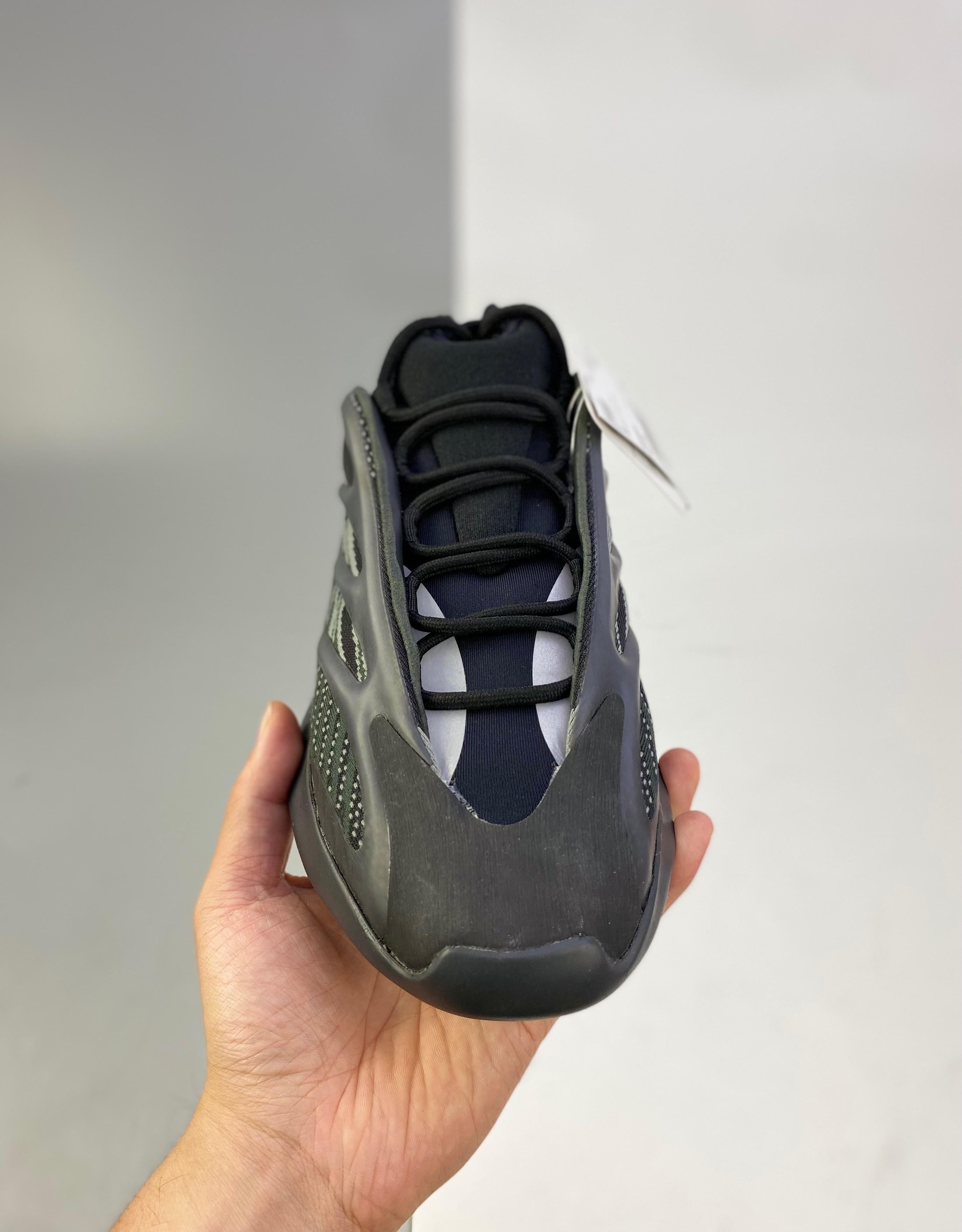 Kanye West X Yeezy 700 V3 36-47
