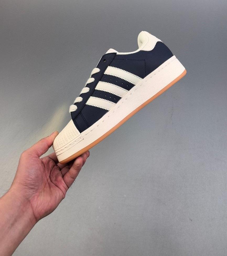 Originals Superstar Xlg 35-45