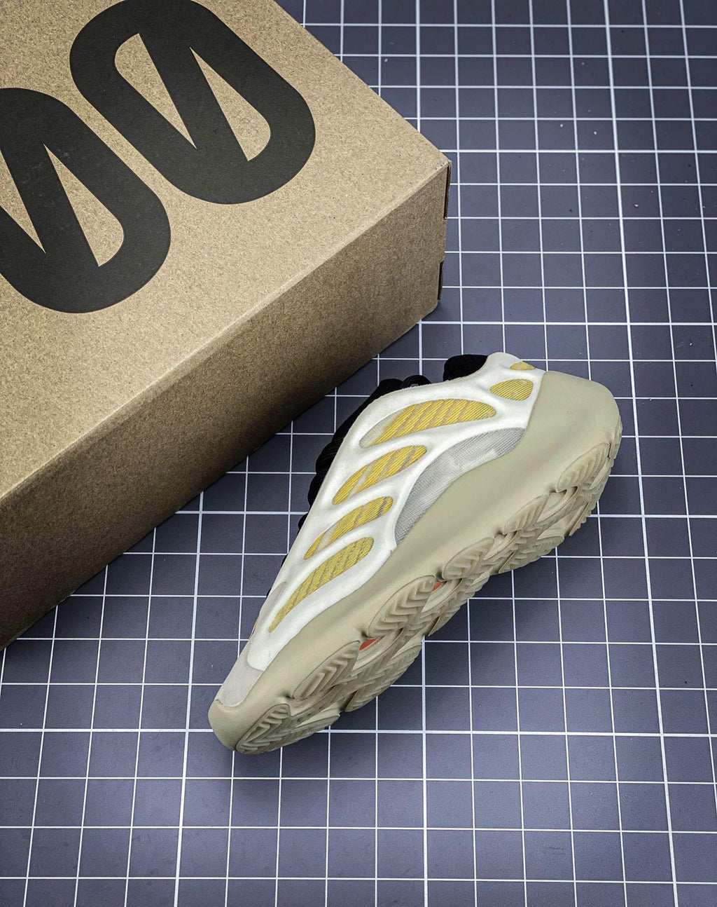 Yeezy 700 V3 36-46