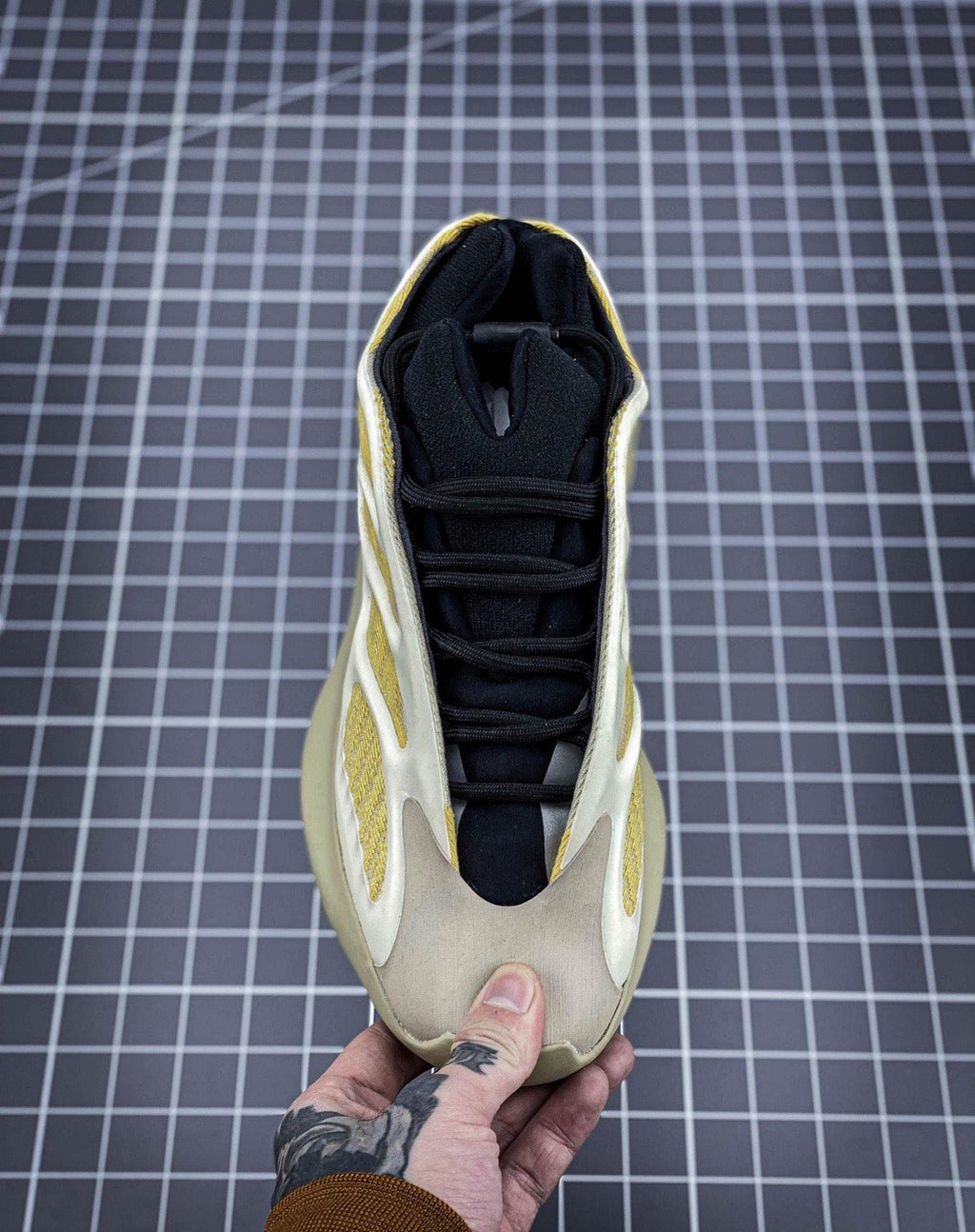 Yeezy 700 V3 36-46