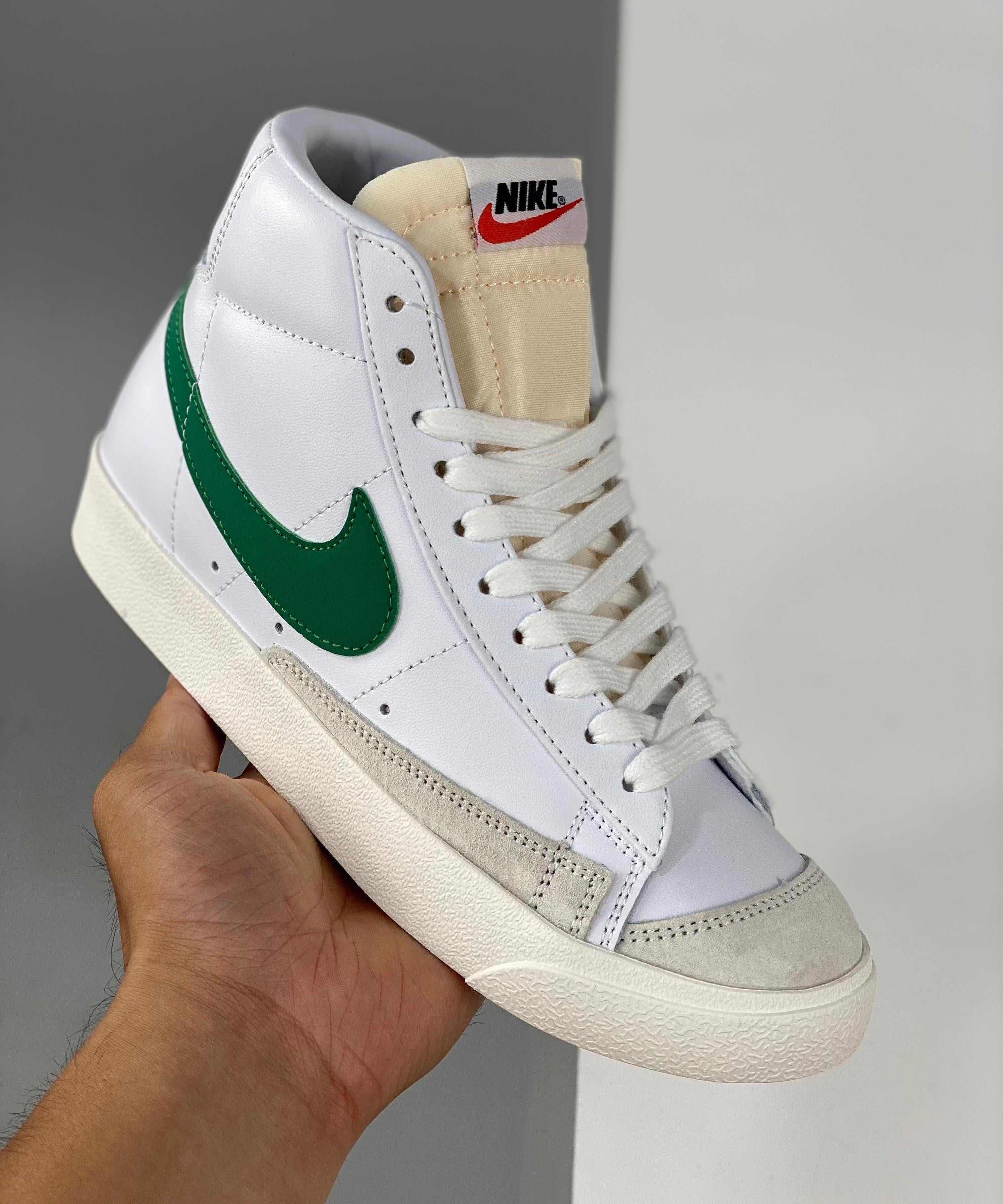 Blazer Mid 1977 Vintage sketch 36-45