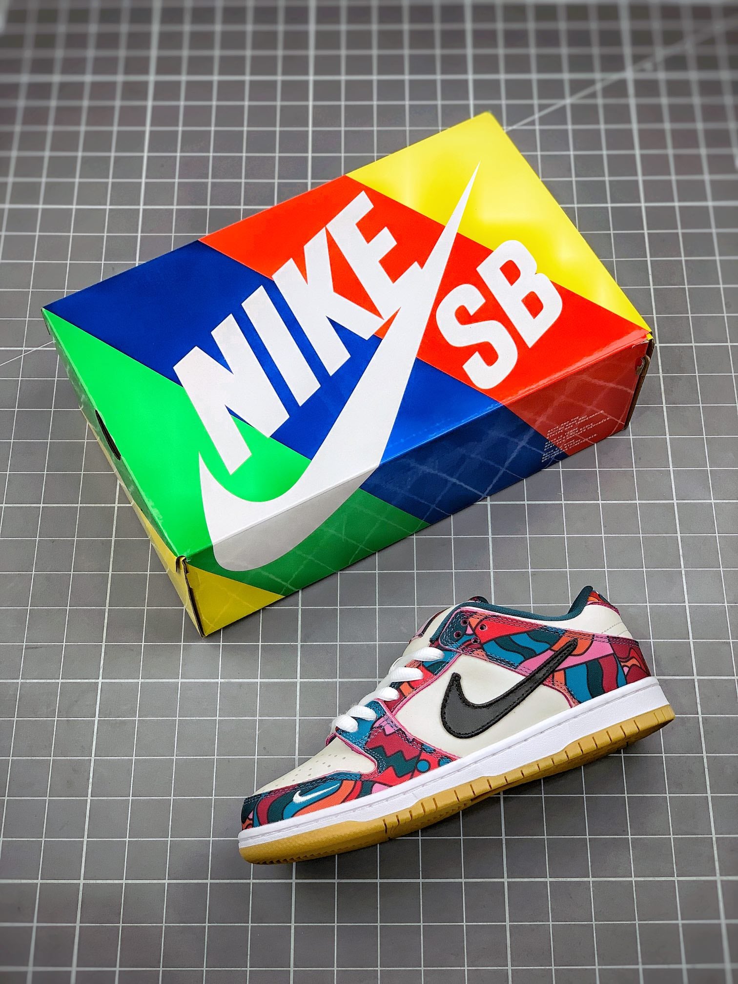 Sb Dunk Low Abstract Art
