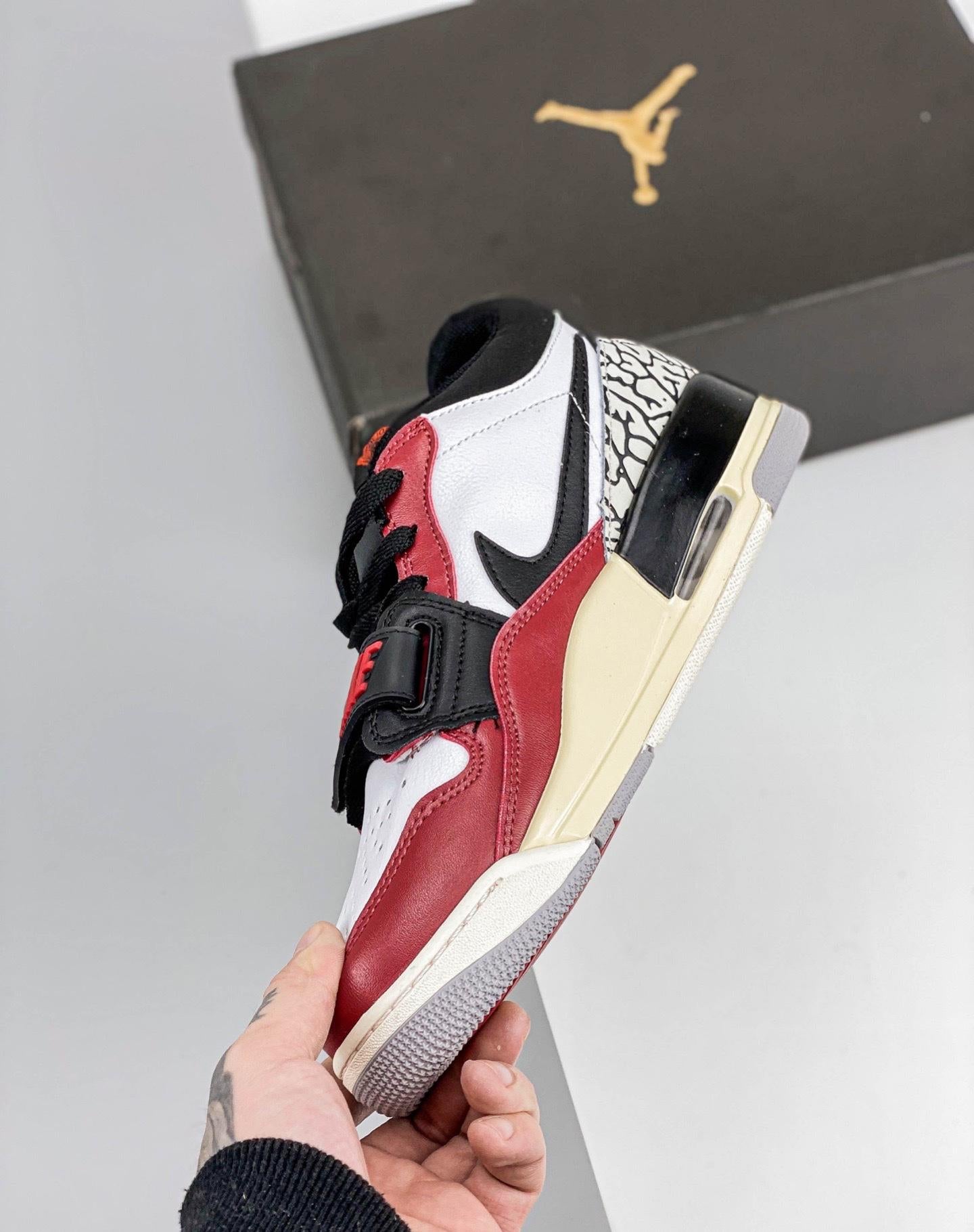 Air Jordan Legacy