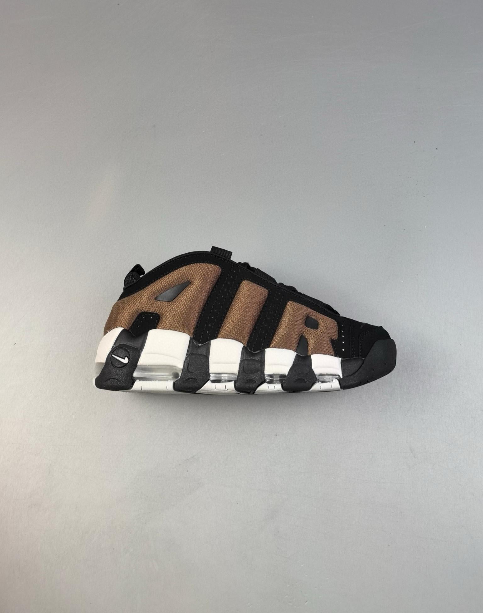 Air More Uptempo Gs Barely Green 36-45
