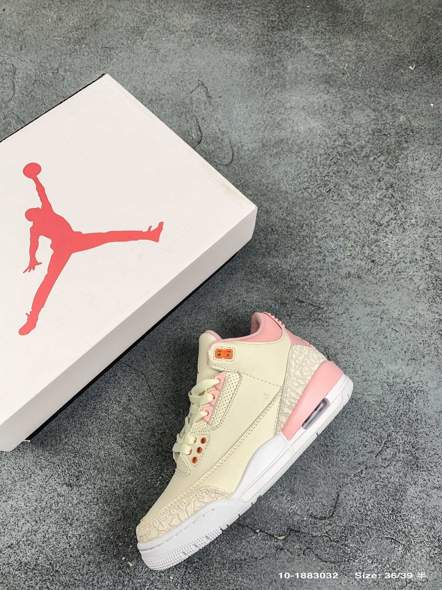 Air Jordan 3 Retro